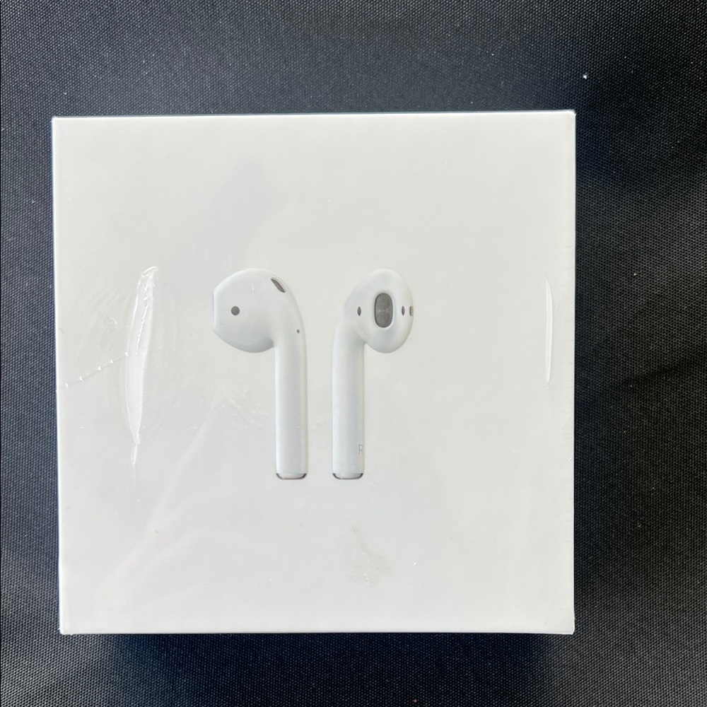 New Unopened Apple AirPods 2nd Gen